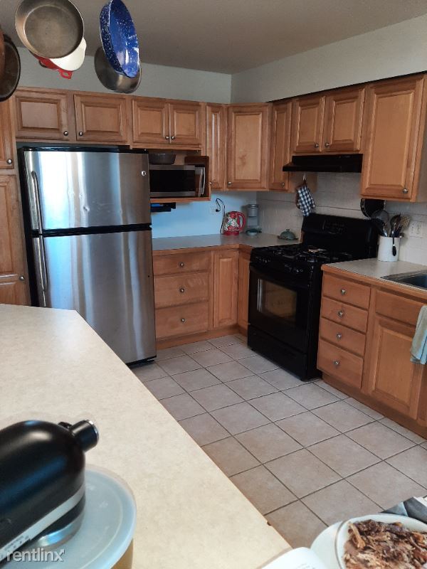 Building Photo - 700 Shady Oaks Ct