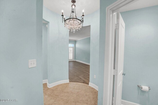 Foto del edificio - 8700 Front Beach Rd