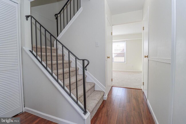 Building Photo - 14770 Tamarack Pl