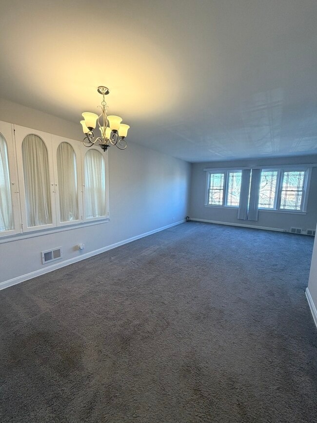 Foto del edificio - 2649 W Balmoral Ave