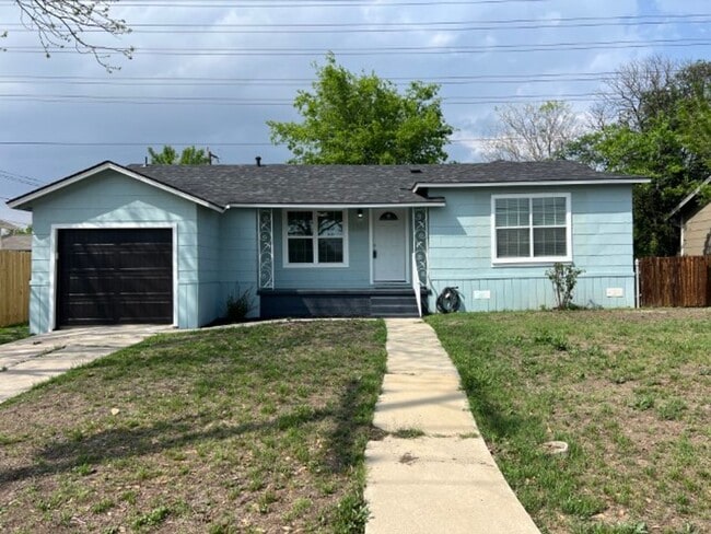 ALAMO HEIGHTS GEM - ALAMO HEIGHTS GEM House