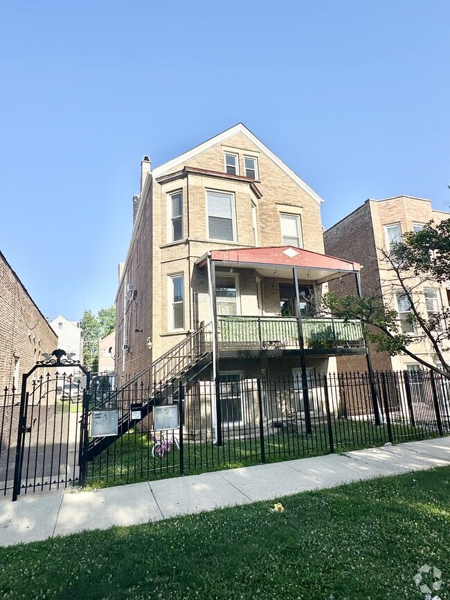 Building Photo - 2238 S Homan Ave