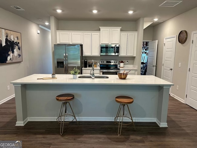 Building Photo - 209 Whitetail Cir
