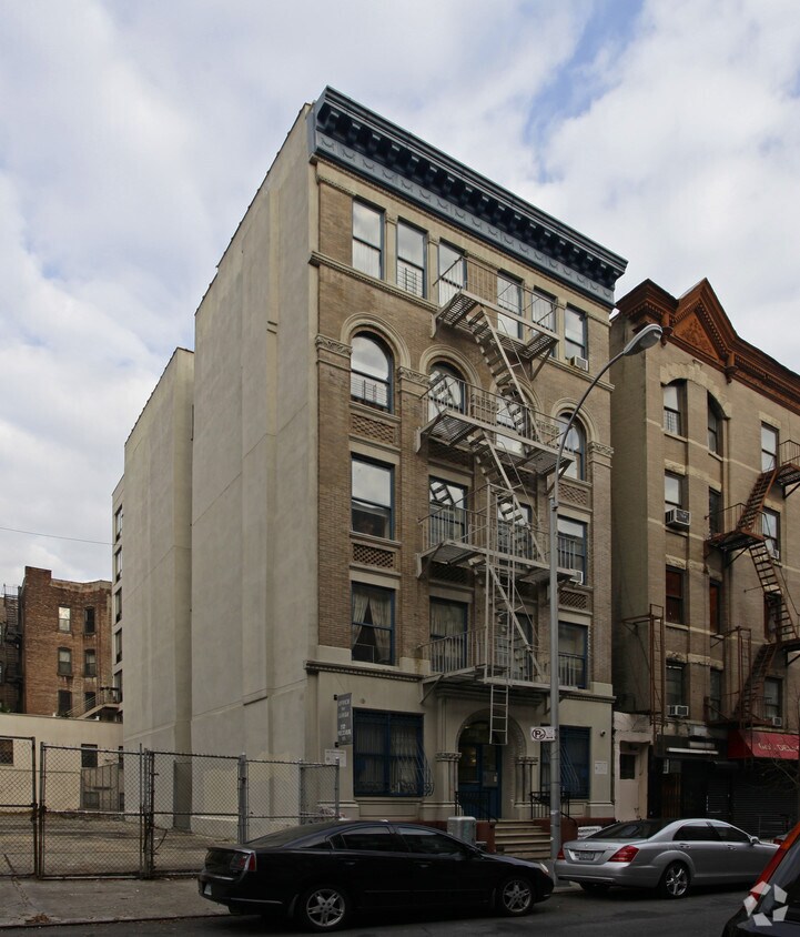 Primary Photo - 125 W 112th St
