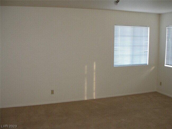 Foto del edificio - 1457 Bellglen Dr