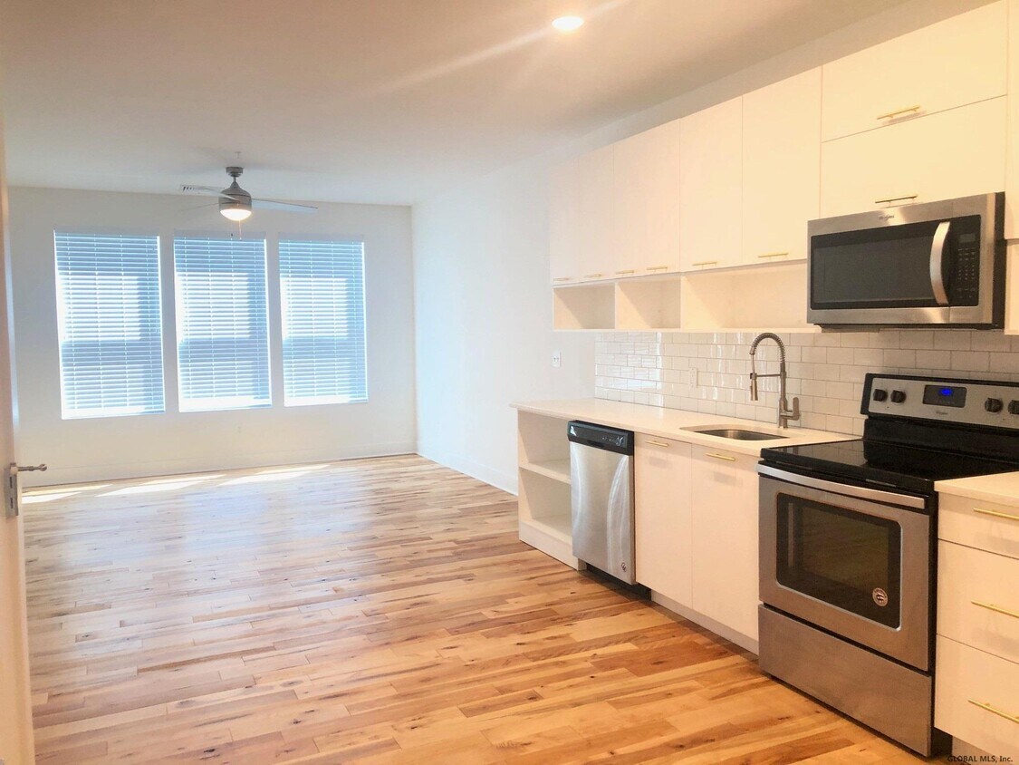 Foto principal - 308 Excelsior Ave