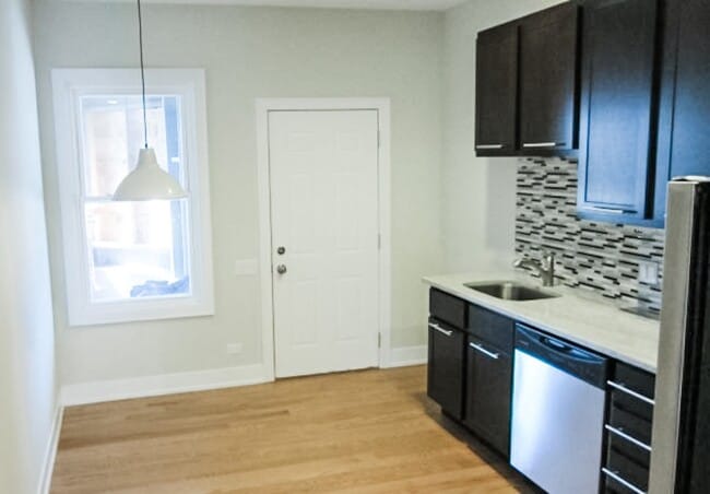 Foto del edificio - 2754 N Ashland Ave