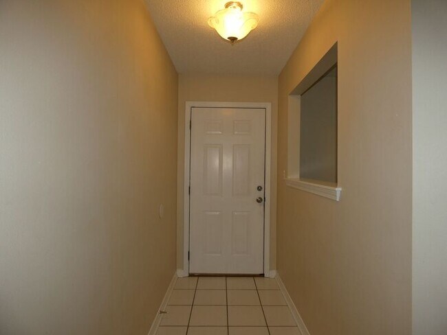 Building Photo - 5708 Bronco Pl