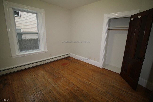 Foto del edificio - 76 Easton St