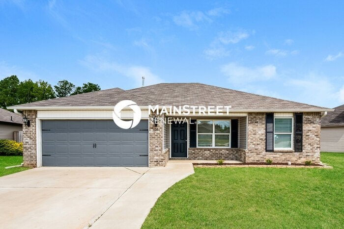 Foto principal - 3 Bedroom Pet-Friendly Home in PELL CITY, ...