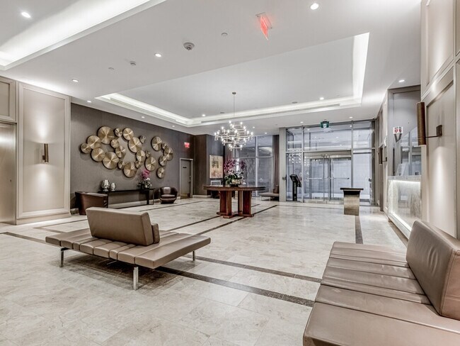 Building Photo - 116 Yorkville Ave