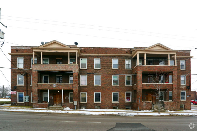 Building Photo - 301-309 E New York St