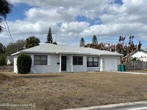 Building Photo - 832 Thomas Barbour Dr