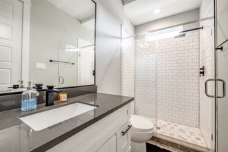 Building Photo - 4804 Gano St