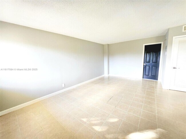 Foto del edificio - 191 SW 15th St