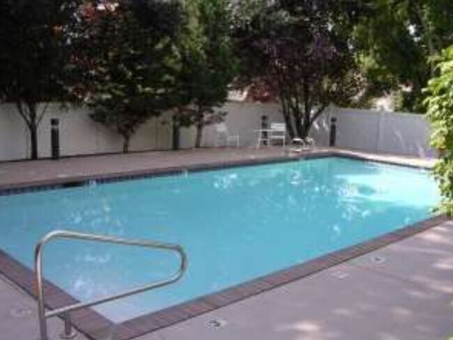 Foto del edificio - 150 S 800 E