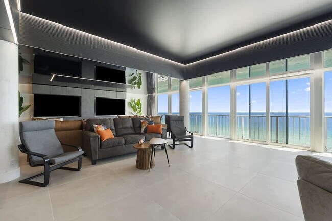 Foto del edificio - 8743 Thomas Dr