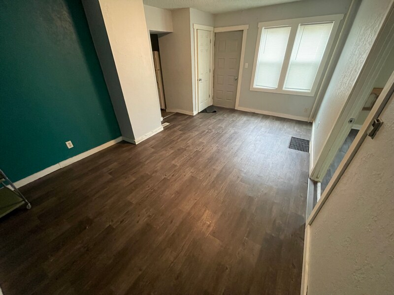 Foto principal - 92 5th Ave NW
