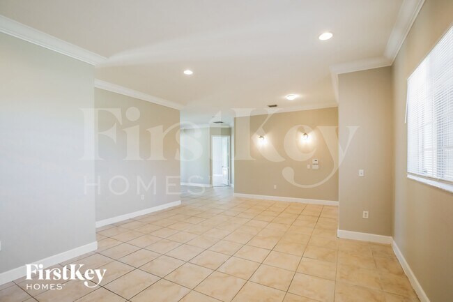 Building Photo - 18686 SW 132nd Ave