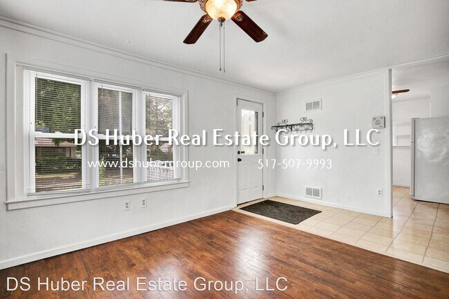 Building Photo - 3 br, 1 bath House - 230 Rita Ave