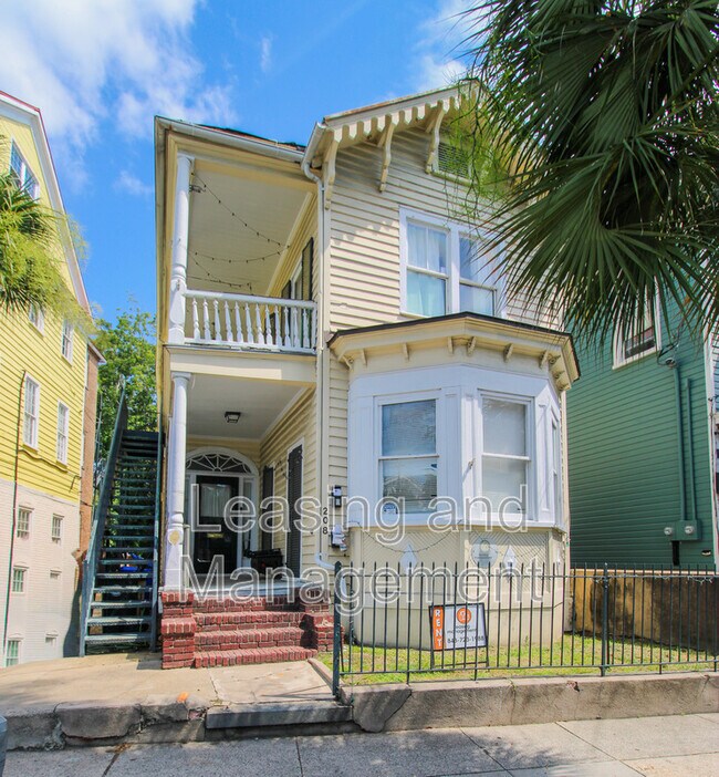 Building Photo - 208 Calhoun St