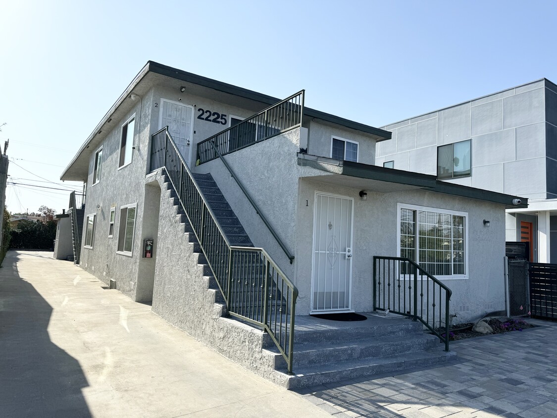 Foto principal - 2225 S Burnside Ave