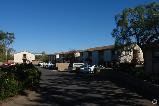 Building Photo - Peppertree Apartments