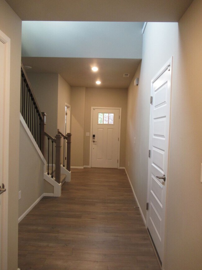 Foto del edificio - Light and bright 4 bedroom, 2.5 bath home in Covington's Maple Hills community