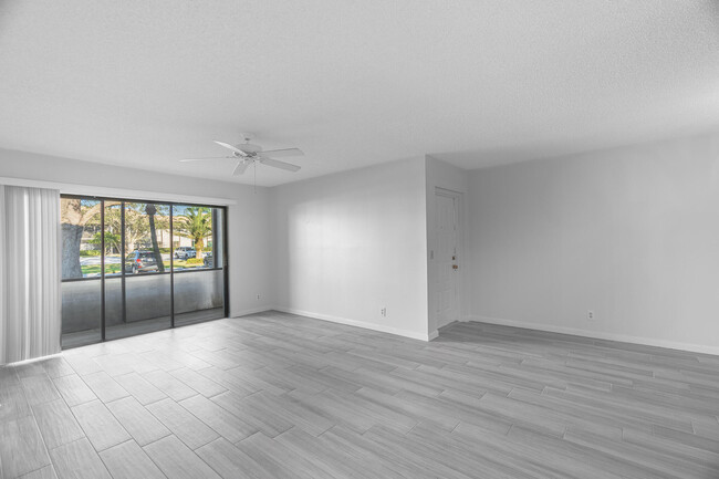 Foto del edificio - 2025 SW Silver Pine Way