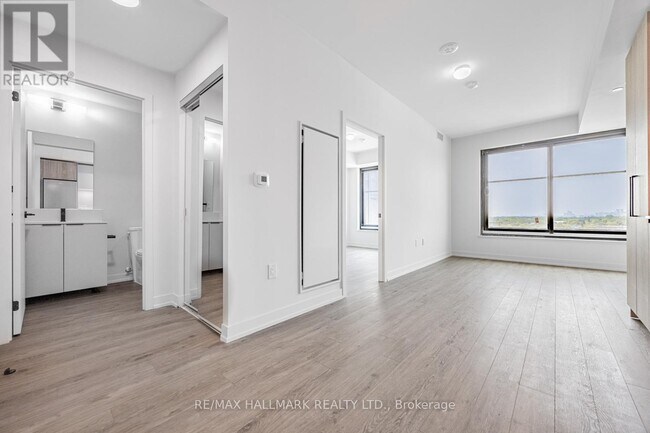 Building Photo - 181-181 Sterling Rd