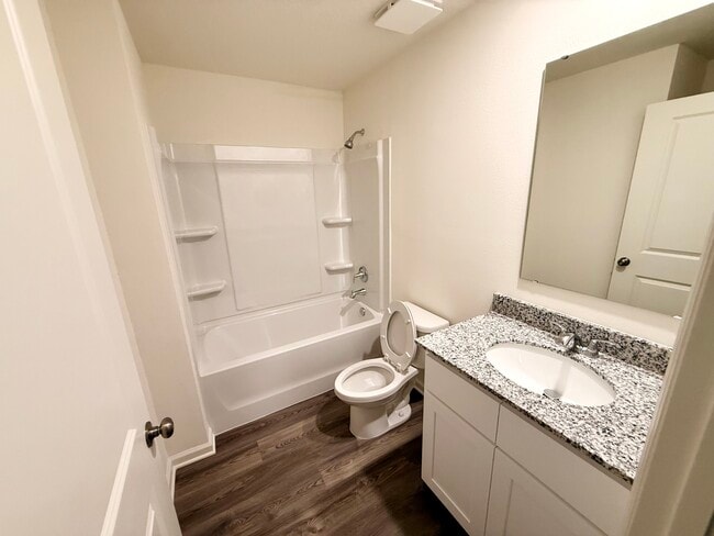 Foto del edificio - 2440 NW 22nd Ct