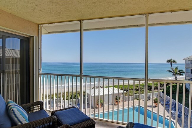 Building Photo - 8840 S Sea Oaks Way