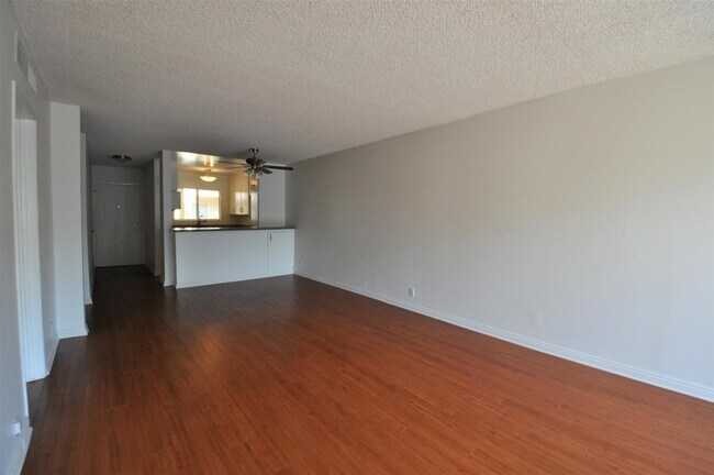Building Photo - 12245 Chandler Blvd