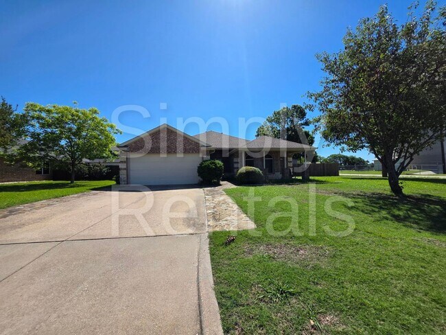 Building Photo - Charming Corner Lot Home with Workshop and Spacious Living