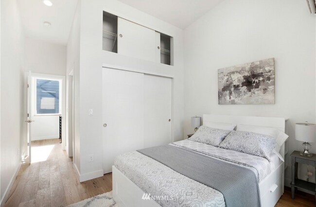 Building Photo - 1121 NW 56th St