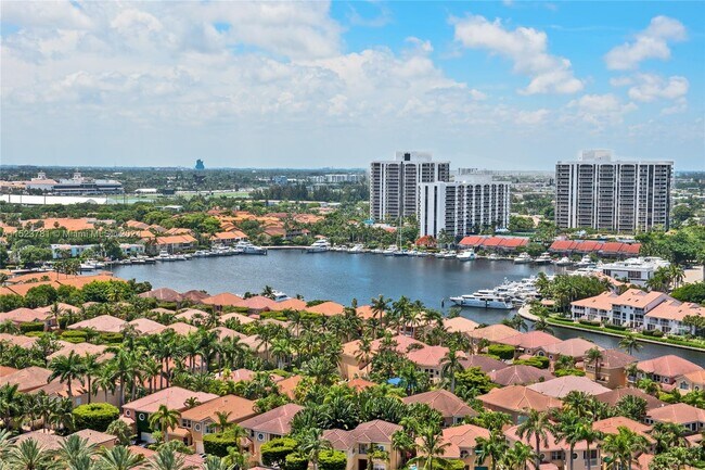 Foto del edificio - 20515 E Country Club Dr