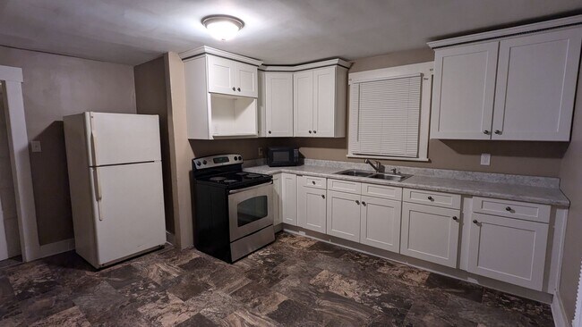 Foto del edificio - 1-Bedroom, 1-Bathroom Duplex Home for Rent in Perry