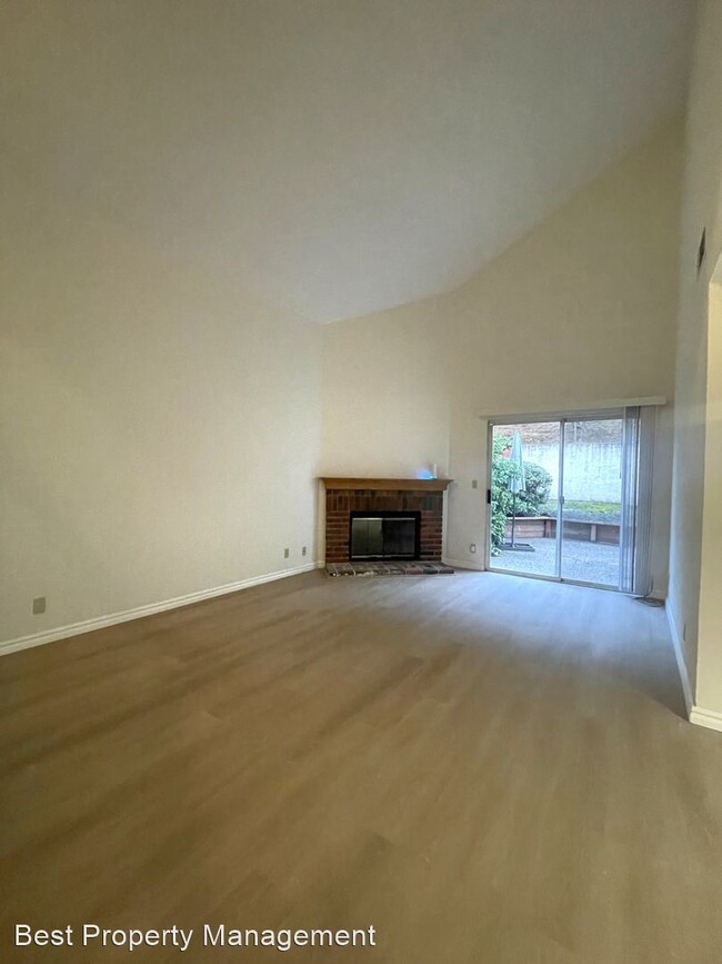 Building Photo - 3 br, 2.5 bath House - 34617 Winslow Terrace