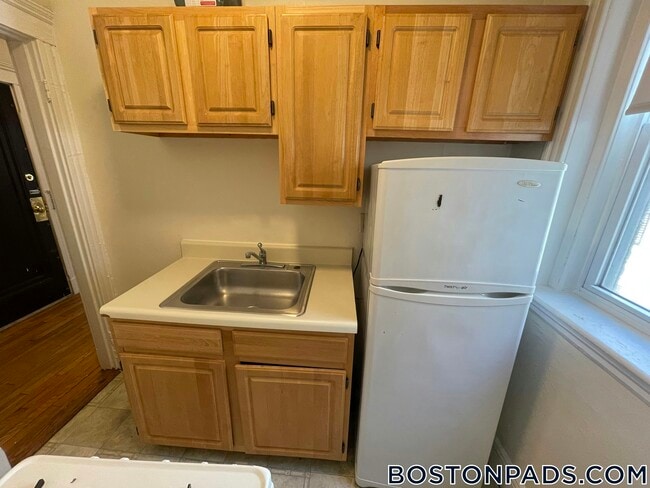 Building Photo - 1209 Boylston St