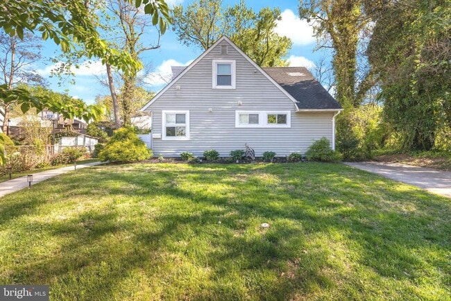 Building Photo - 5734 Crawford Dr