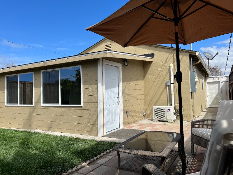 Primary Photo - 261 Dollar Mountain Dr