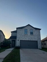 Building Photo - 2421 Gaulding St