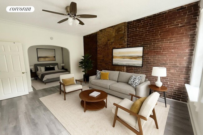 Building Photo - 109 5th Ave