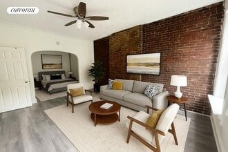 Building Photo - 109 5th Ave