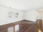 Primary Photo - 7303 E 112th St