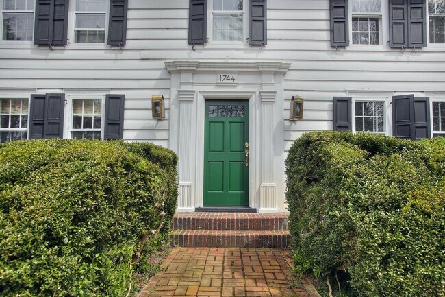 Foto del edificio - 286 Richards Ave
