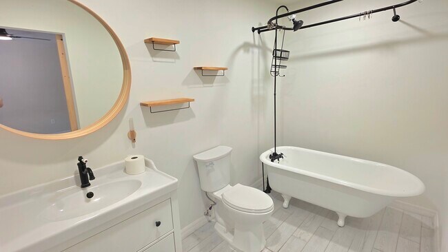 Foto del edificio - 325 E Plymouth Ave