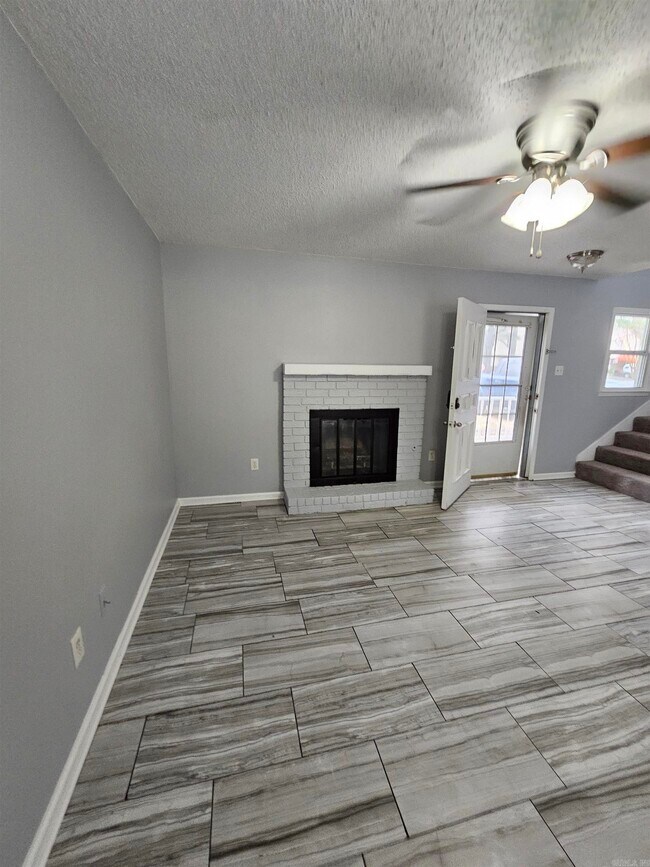 Building Photo - 39 Wright Cir