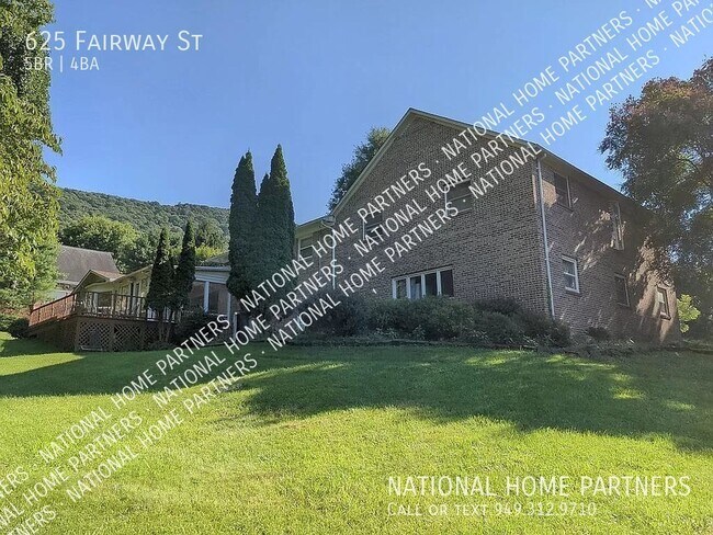 Building Photo - Rent to Own Large Home on Large Lot with $...