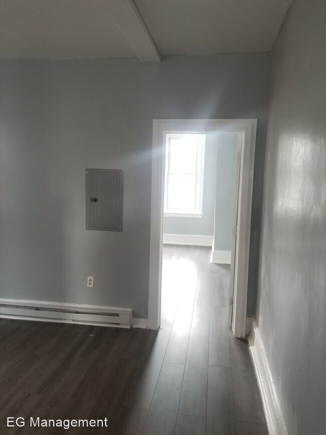 Building Photo - 5151 Brown St